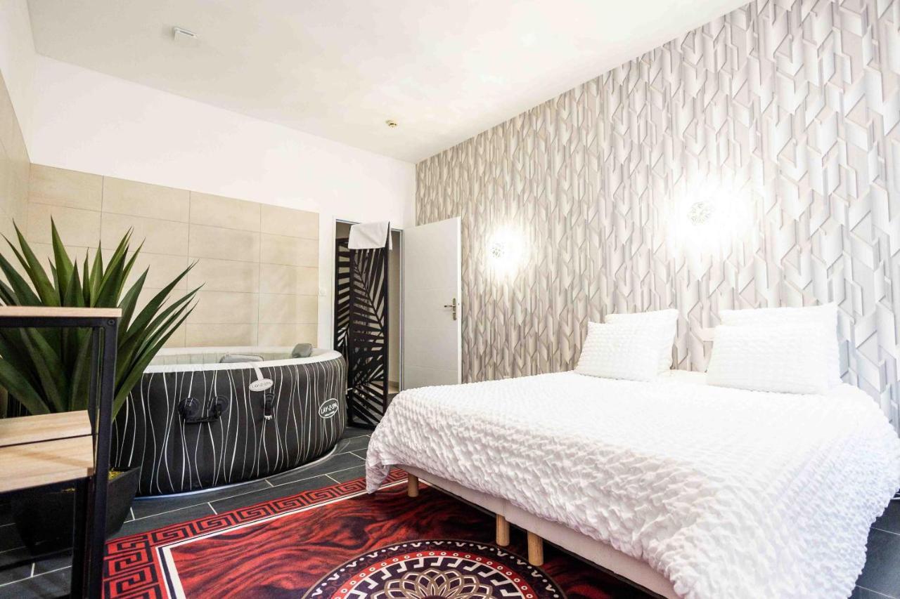 Hotel Center Saint-Quentin Centre Gare 객실 사진